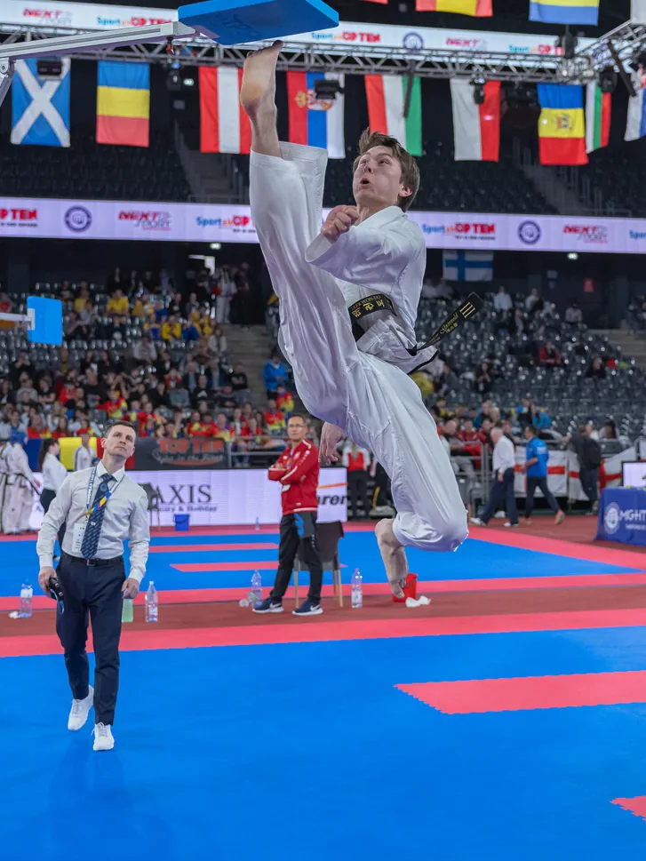 techniki https://sportywalkiciechanow.pl/wp-content/uploads/2024/09/techniki.webp